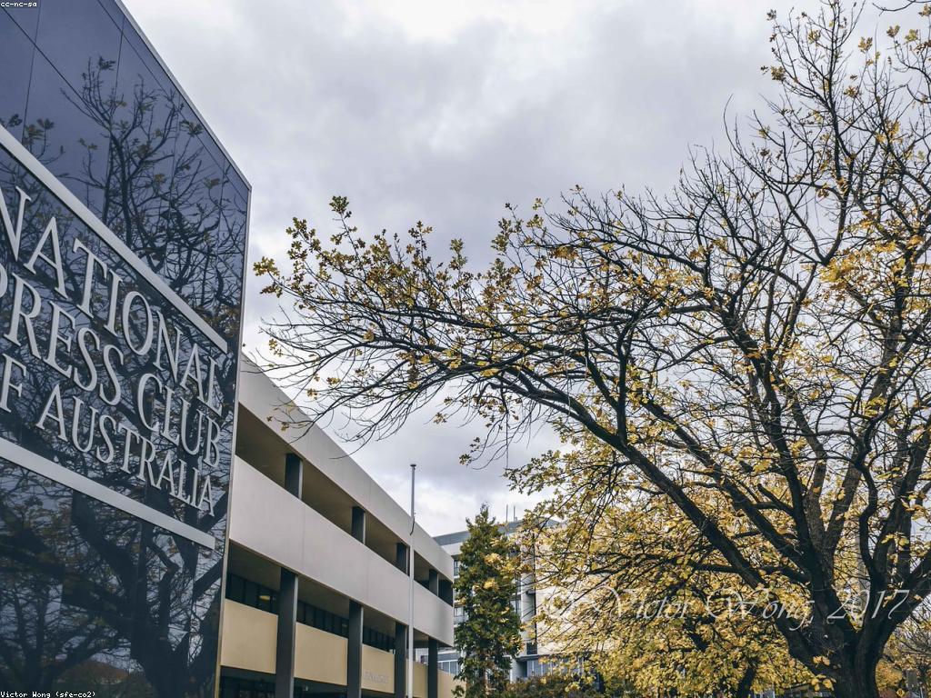 ព័ត៌មានស្លត: ការបកស្រាយនិងអត្ថន័យ